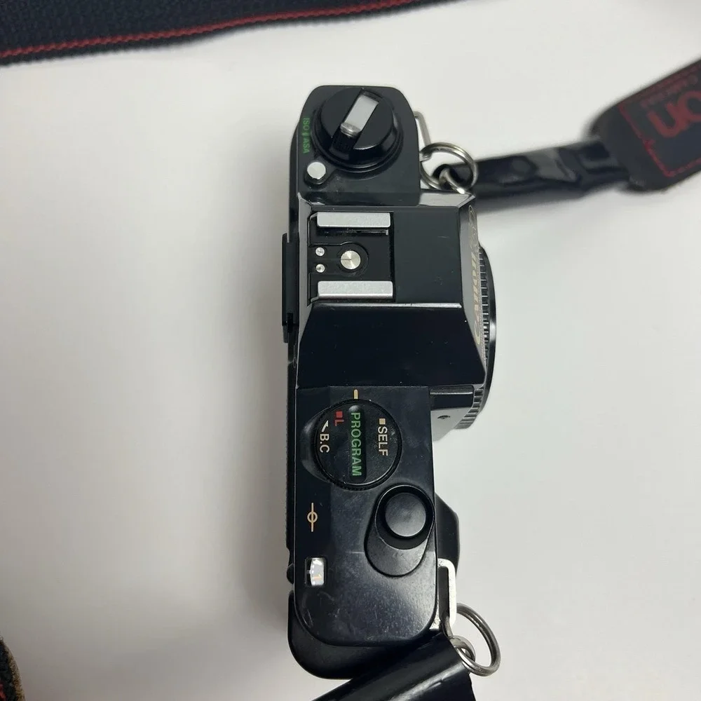 Canon T50 Film Camera‎ For Parts Broken Batteries Slot
